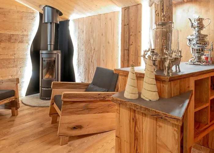 Alojamento de Acomodação e Pequeno-almoço Anisor - Parblanc 4*